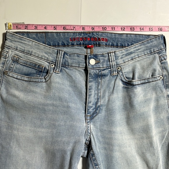 Lucky Brand Light Blue Jeans flare leg size 10 - Picture 3 of 11